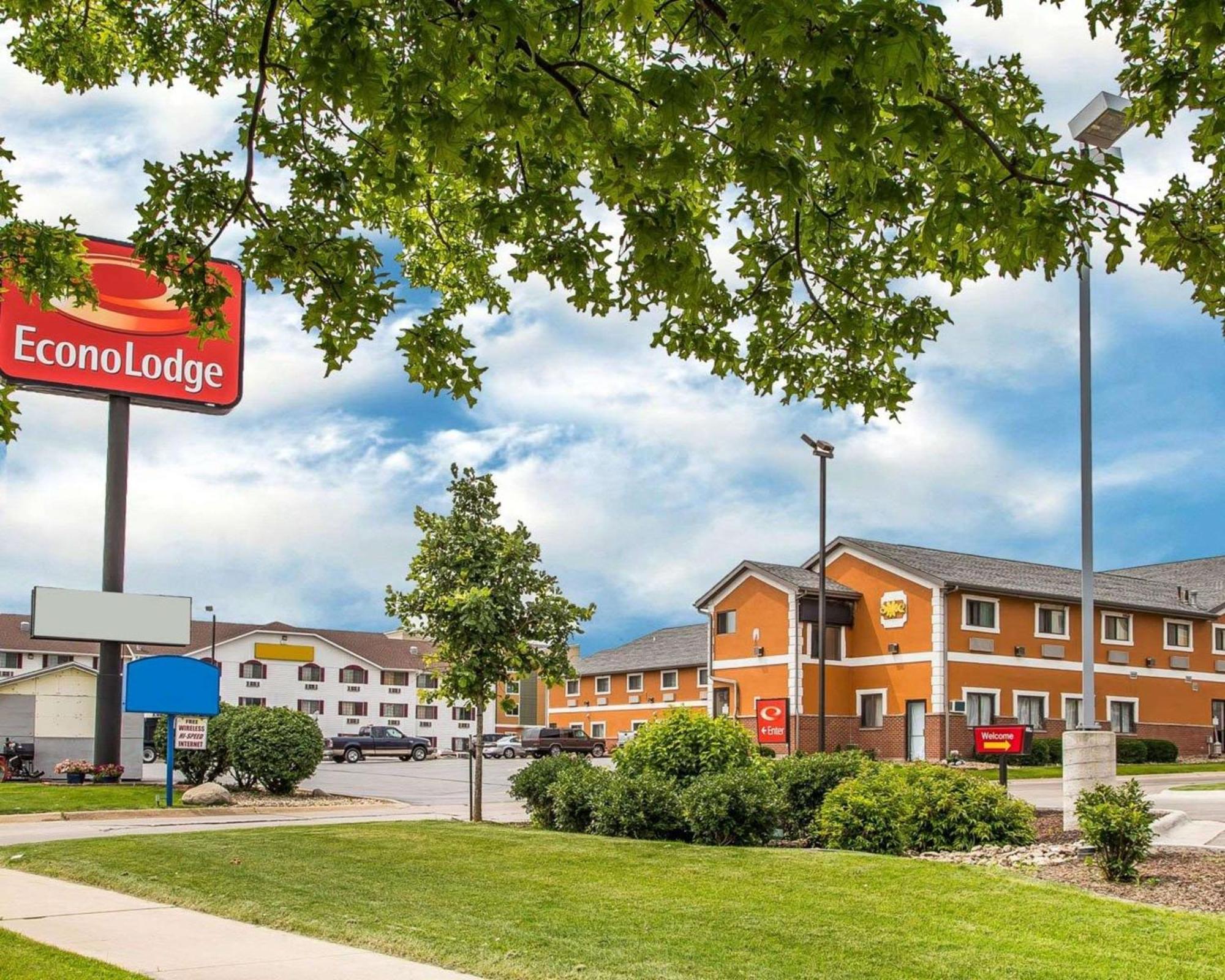 Econo Lodge Airport Cedar Rapids Esterno foto