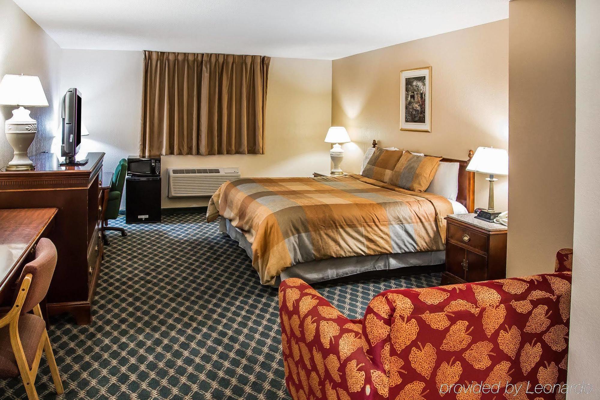 Econo Lodge Airport Cedar Rapids Esterno foto